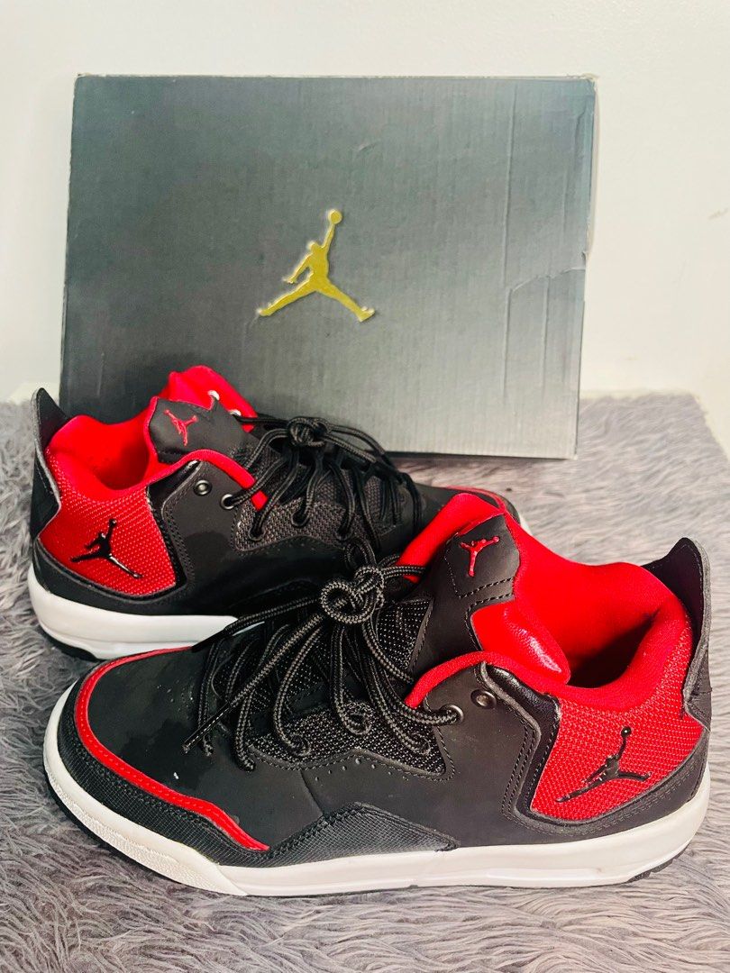 Jordan courtside 23 women size EUR 38 Men s Fashion Footwear