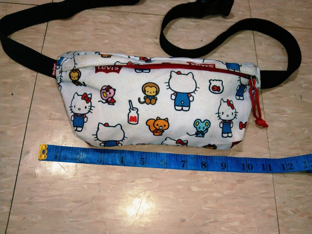 Levis hello kitty sling on sale
