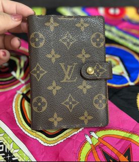 (Category: ) located in . Submitted by luckyluxbyemgee (Listing ID 1292927543, Image 1). Description: .