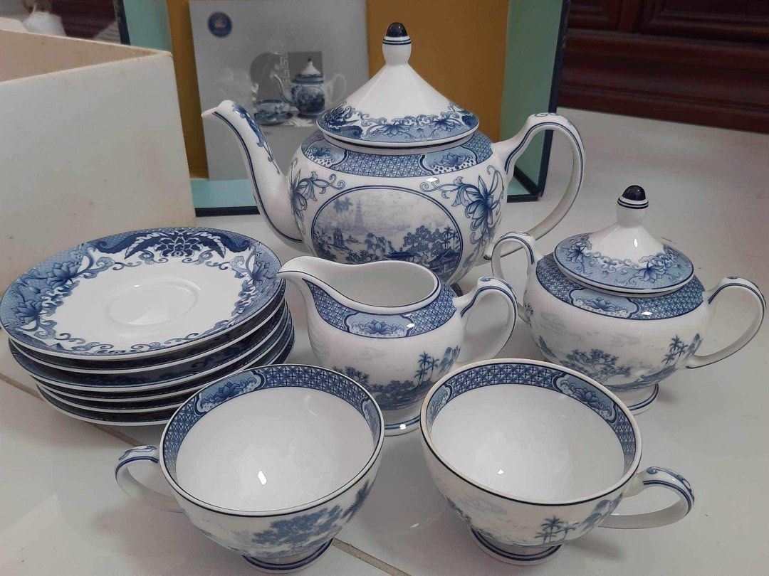 Minh Long Vietnam Handmade tea set collection (Category: Coffee & Tea Tableware) located in Manila. Submitted by csrtechsol61982 (Listing ID 1292895688, Image 1). Description: .