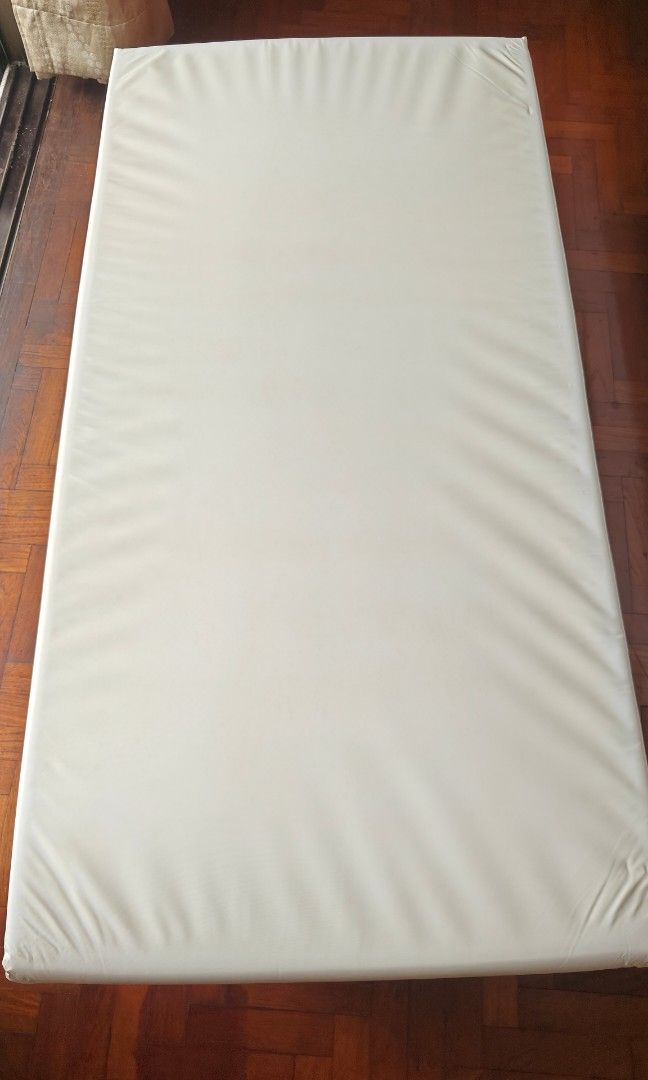 Mothercare mattress 140 x 70 outlet