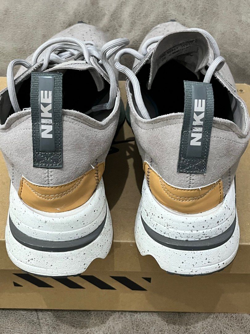 grey nike air zoom type