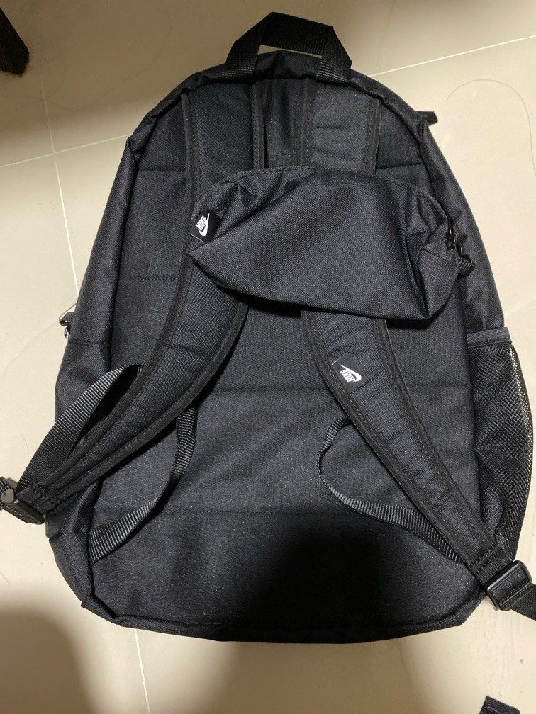 Nike backpack olx 2025