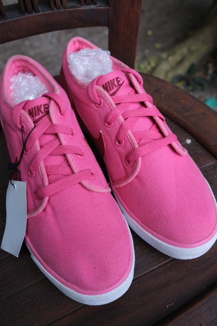 Nike coast classic online
