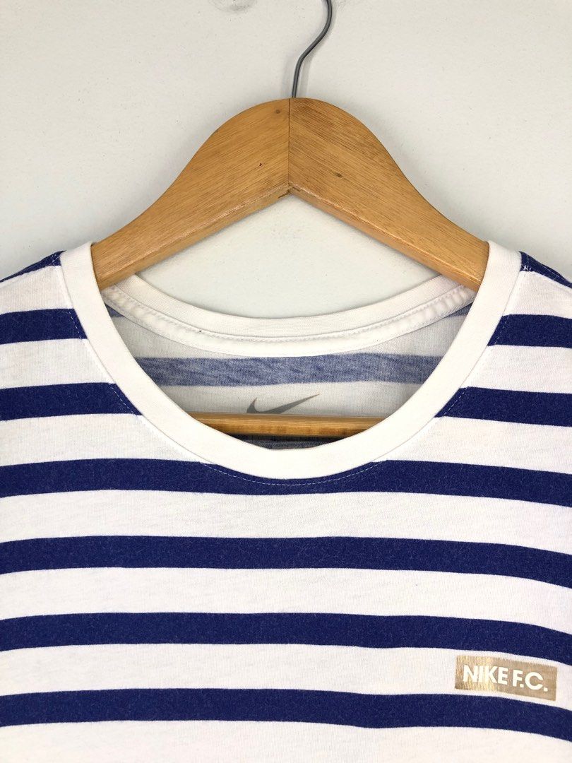 Nike fc store stripe