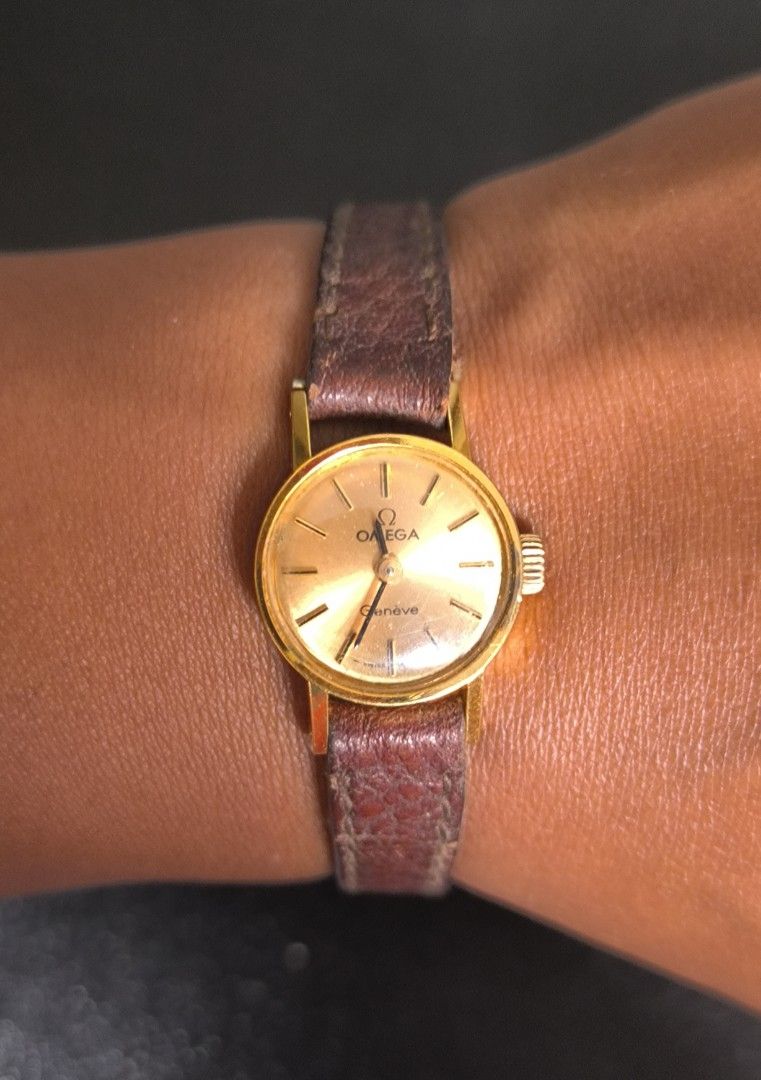 Omega Geneve (Category: Luxury Watches) located in Taguig. Submitted by tester1x (Listing ID 1292870970, Image 1). Description: AS IS (either working or not, either need service or some replacement) BUY AT YOUR OWN RISK! Omega Geneve Swiss Made 17.6MM Replacement Strap..