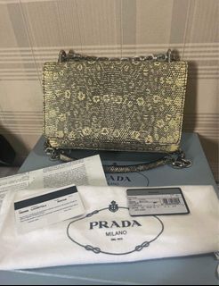 (Category: ) located in . Submitted by luxuryitems2021 (Listing ID 1292943124, Image 1). Description: .