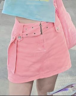 Preloved Y2K Aesthetic Pink Short Denim Skirt (with shorts inside)