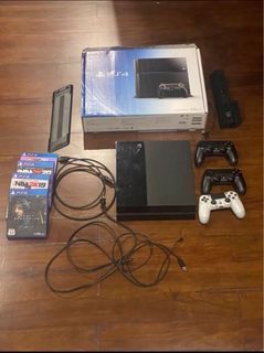PS4 Phat First Edition with 3 controllers