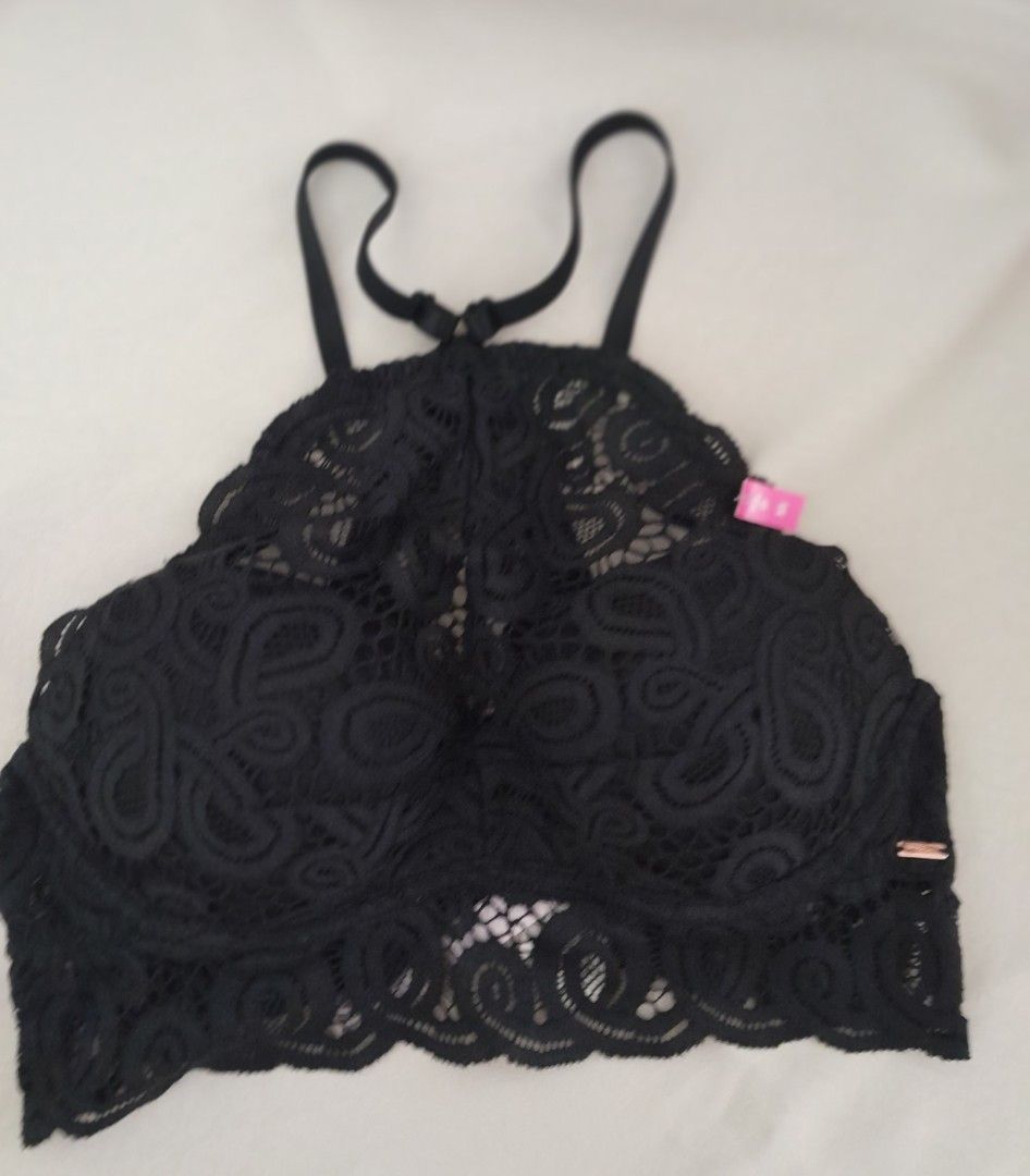 Victoria secret push up bra, Women's Fashion, New Undergarments &  Loungewear on Carousell