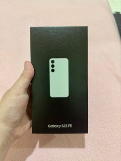Samsung S23 FE 256gb w/ free silicone case