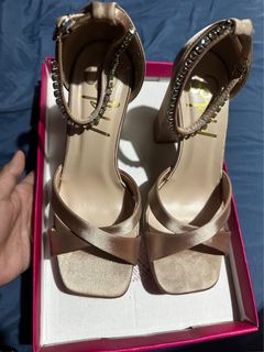 (Category: ) located in . Submitted by mrjn102121 (Listing ID 1292864376, Image 1). Description: .