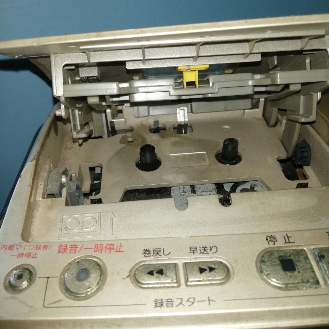 Sony radio (Category: Portable Music Players) located in Paranaque City. Submitted by 4thestate.surplusan (Listing ID 1292810813, Image 3). Description: Vtg sony radio. Am working. Others not functioning, (cd tape and fm) 110 volts, w wire tested. Untested on batteries (no available).