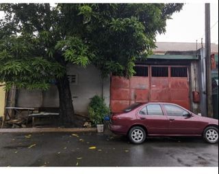 Space for rent in a gated community, for warehouse, parking