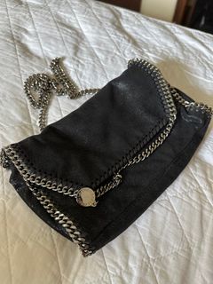 (Category: ) located in . Submitted by amarthea (Listing ID 1292845630, Image 1). Description: .