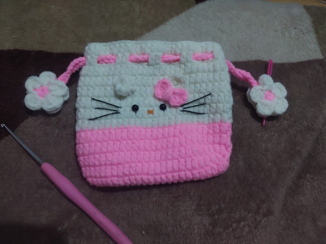 String bag (Category: Purses & Pouches) located in Valenzuela. Submitted by leyyyyz (Listing ID 1292920719, Image 2). Description: WTS LFB PH Hello Kitty string bag Cinamoroll string bag Plain string bag (blue, violet, pink) type of yarn: 5ply mc mop: gcash/maya mod: lalamove/flashexp.