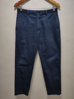 Uniqlo Smart Ankle Pants (Navy Blue).             2