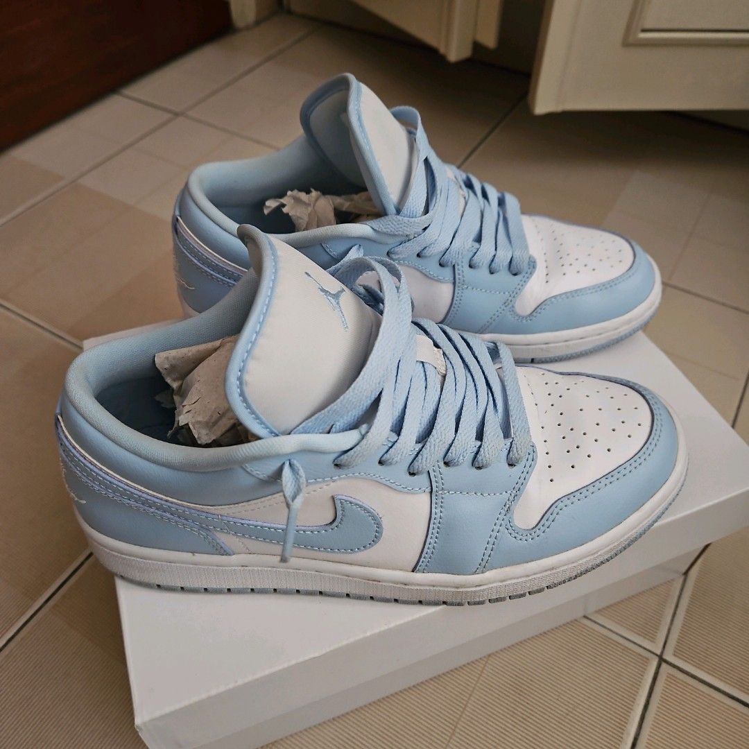 RESERVED US8.5 Nike Air Jordan 1 Low Women s