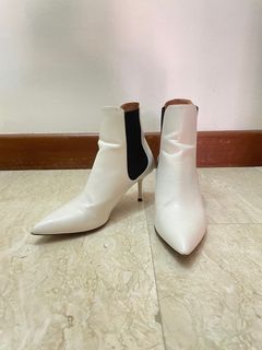 (Category: ) located in . Submitted by yvn_chan (Listing ID 1292885412, Image 1). Description: .