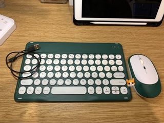 10 inch Bluetooth keyboard and mouse