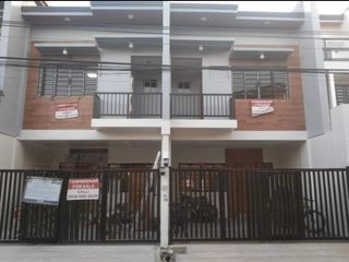 4 bdrm/2 storey townhouse in royal south townhomes, las pinas