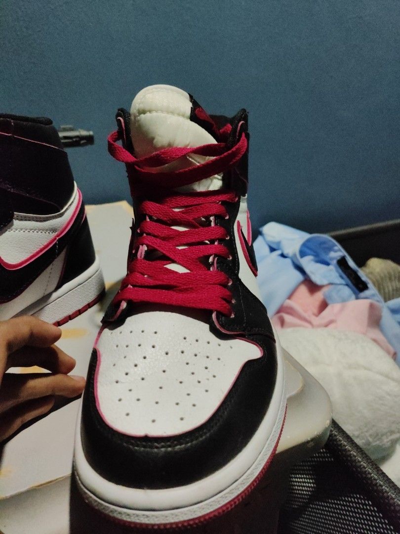 aj1 blood line