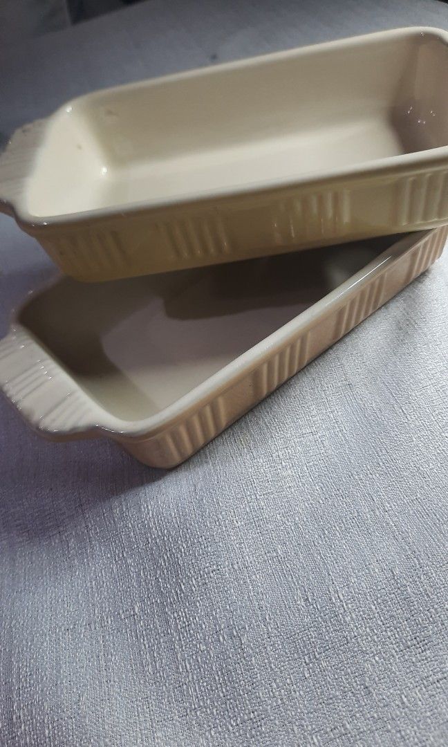 Baking dish ceramic 8x4" 2 pcs available (Category: Bakeware) located in Manila. Submitted by luckycharm_215 (Listing ID 1293094260, Image 1). Description: price per piece.