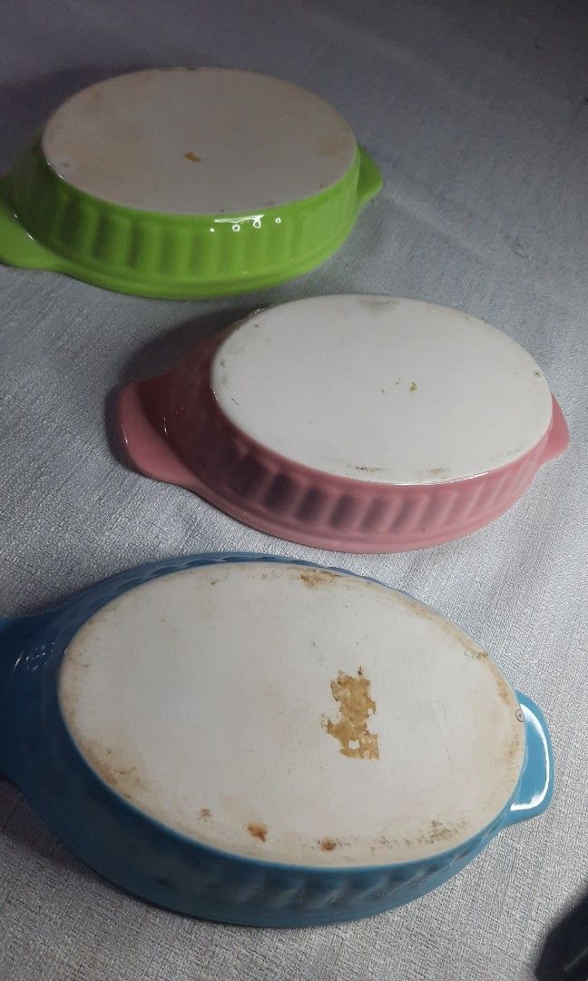 Baking dish ceramic colored pastel 8x5" (Category: Bakeware) located in Manila. Submitted by luckycharm_215 (Listing ID 1293093592, Image 3). Description: price per piece.