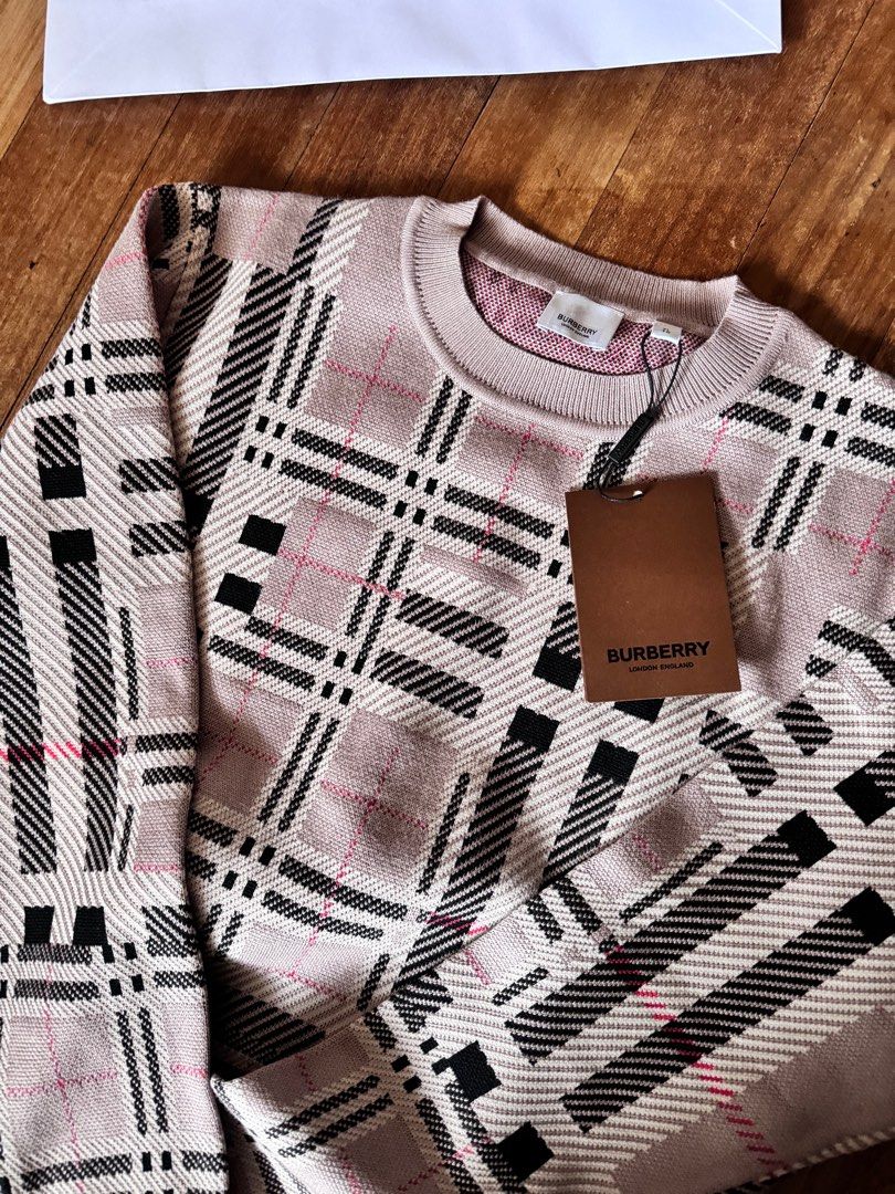 Brand New Burberry Sweater (Category: Coats, Jackets and Outerwear) located in Cebu City. Submitted by frime (Listing ID 1293032396, Image 1). Description: Brand New Burberry Sweater. Heavy and Thick Quality. Can provide the outlets paperbag. Fits too big for intended wearer. Dimensions (in inches) 21.5 (width)x 27 (length -top to bottom) No low ballers please. .
