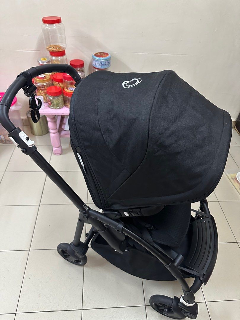 Bugaboo Bee 6 (Category: Strollers) located in Puchong. Submitted by yumiyim11 (Listing ID 1293106929, Image 1). Description: Bugaboo Bee6 Condition 8/10 Purchased in last year May,Use Less For 10 Times.Free Cup Holder and Food Tray（Value Rm480） Warranty 4 years （until May 2027) I buy in Rm3900++.
