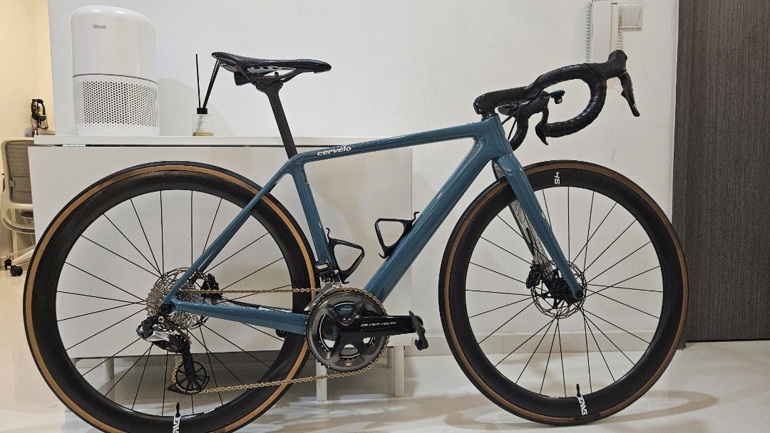 Bicycles Cervelo R5 51 Cervelo Caledonia Size 51 Road Bike (Rental)