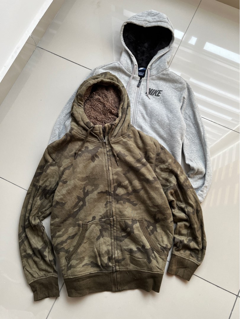 Uniqlo camo hoodie sale