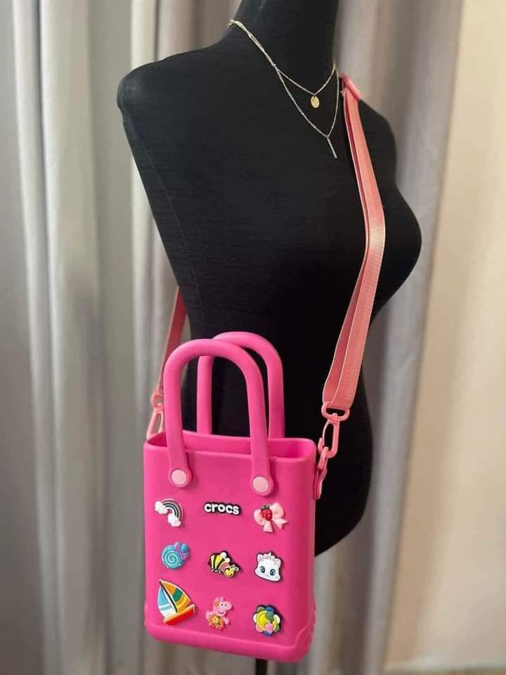 Crocs sling bag top