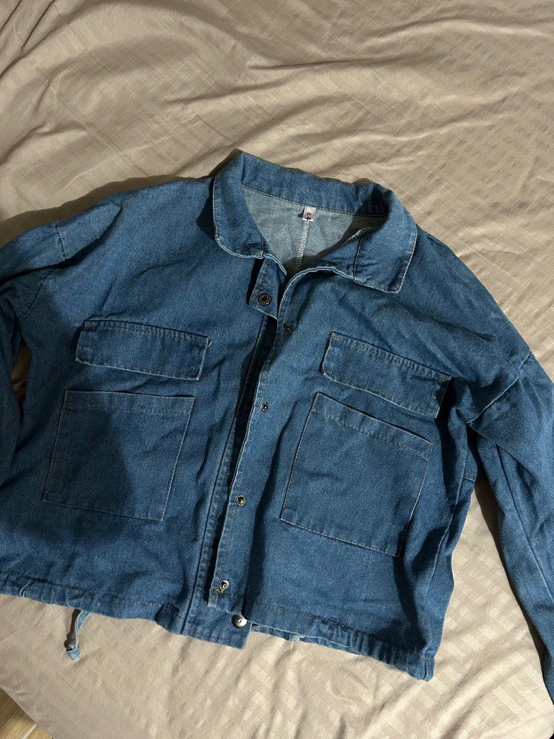Cropped Denim Jacket (Category: Coats, Jackets and Outerwear) located in Makati City. Submitted by declutterwjn_ (Listing ID 1293082213, Image 2). Description: Best fits large to XL frames. Not too thick denim fabric, really nice!.