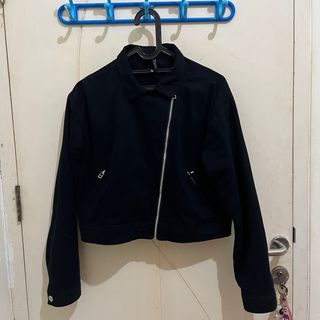 (Kategori: ) berada di . Dikirim oleh ssarwahitapreloved (ID iklan 1293063040, Gambar 1). Deskripsi: .