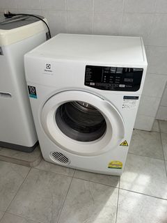 (Category: ) located in . Submitted by ioishopsg (Listing ID 1293051842, Image 1). Description: .