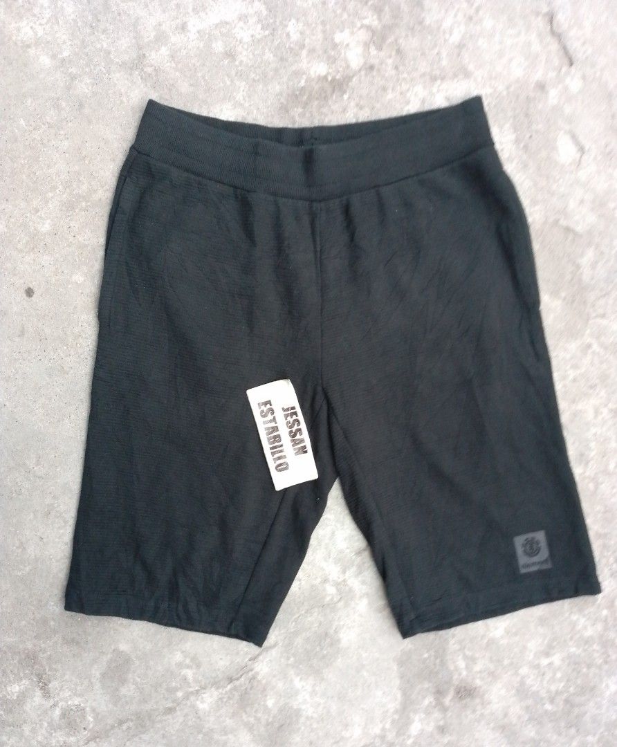 Element Sweatshorts (Category: Shorts) located in Concepcion. Submitted by lowkeythrifter.ph (Listing ID 1293043404, Image 1). Description: Element Sweatshorts Size: S to M Very Good Condition 4️⃣2️⃣0️⃣ +7️⃣5️⃣ SF✈️ Gcash / Palawan, Payment 1st. PM if Interested. Bawal sa Maselan. God bless.