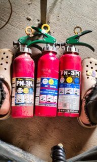 Fire extinguisher, dry chemical