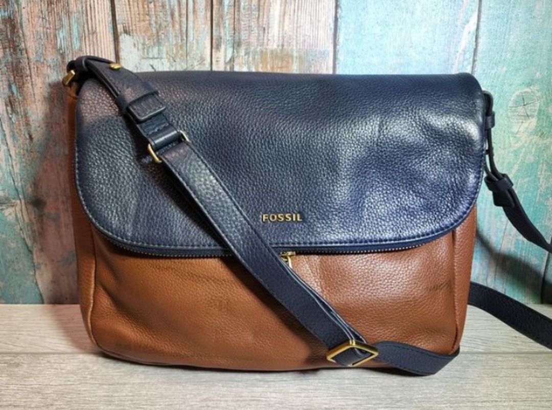 Fossil preston large online