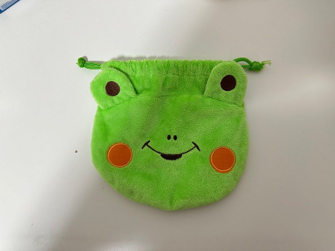 frog drawstring pouch (Category: Purses & Pouches) located in Singapore. Submitted by avohalf (Listing ID 1293137986, Image 1). Description: as shown. last pic is the pouch flipped inside out to show the condition of the pouch. meet ups only pls ◡̈ will try my best to nego meet up location. am doing a clean out now so do check out my page for more gd deals ◡̈ .