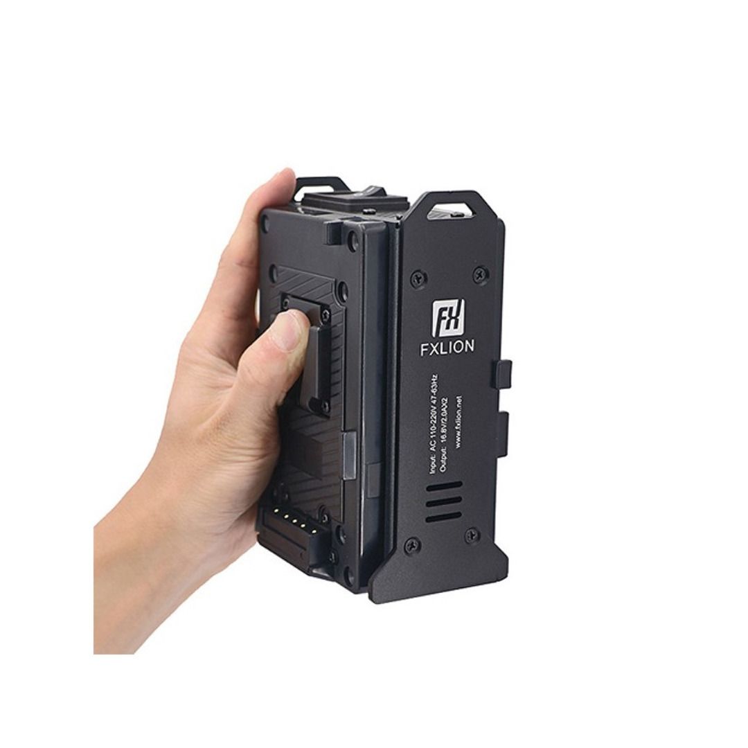 FXLION FX-M2S Dual Slot Charger (For All brands of V-Mount Battery)62864721223553111