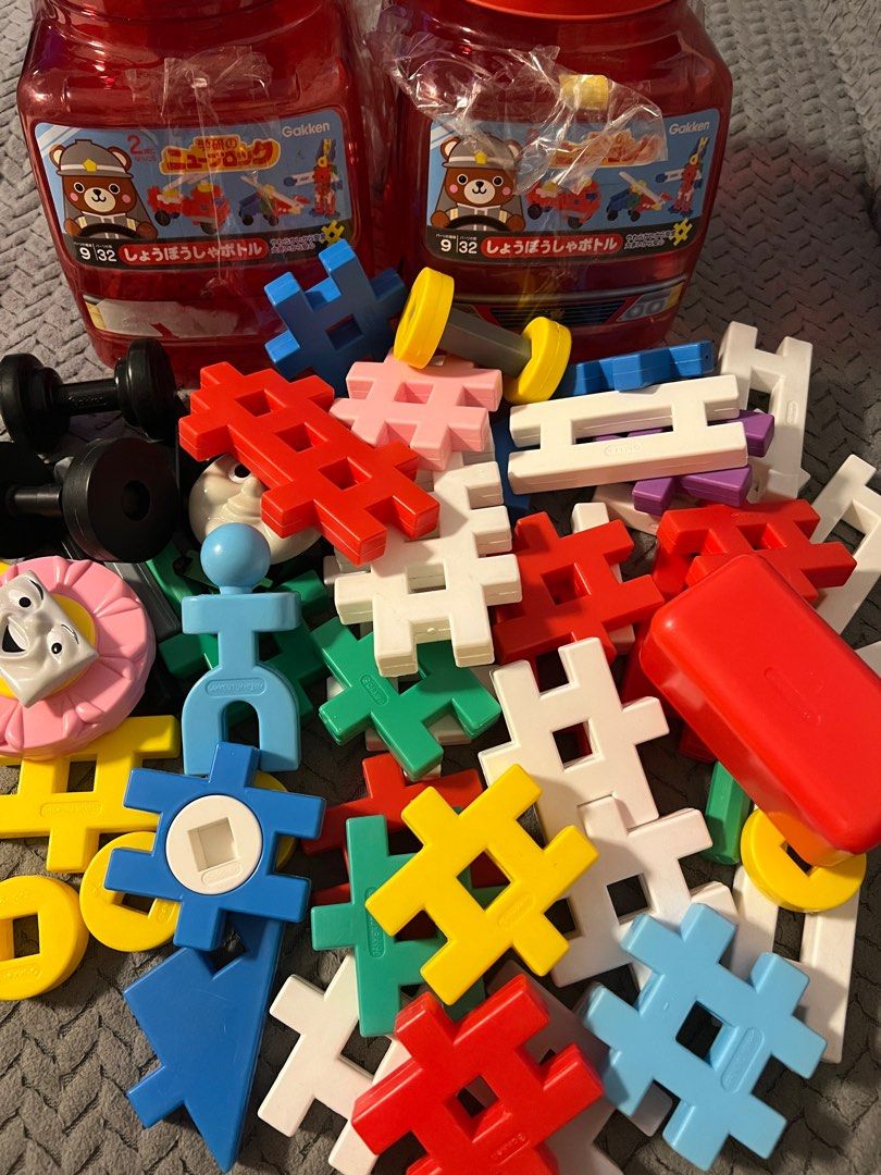 Gakken Assorted Blocks (Category: Lego & Building Sets) located in Bacoor. Submitted by radberry.ph (Listing ID 1293038191, Image 2). Description: Gakken Assorted Big Blocks Makakapal at super dami. Kasama na rin yung lalagyan. ✨.
