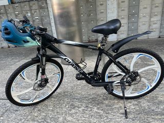 (Category: ) located in . Submitted by aaron2405 (Listing ID 1292990614, Image 1). Description: .