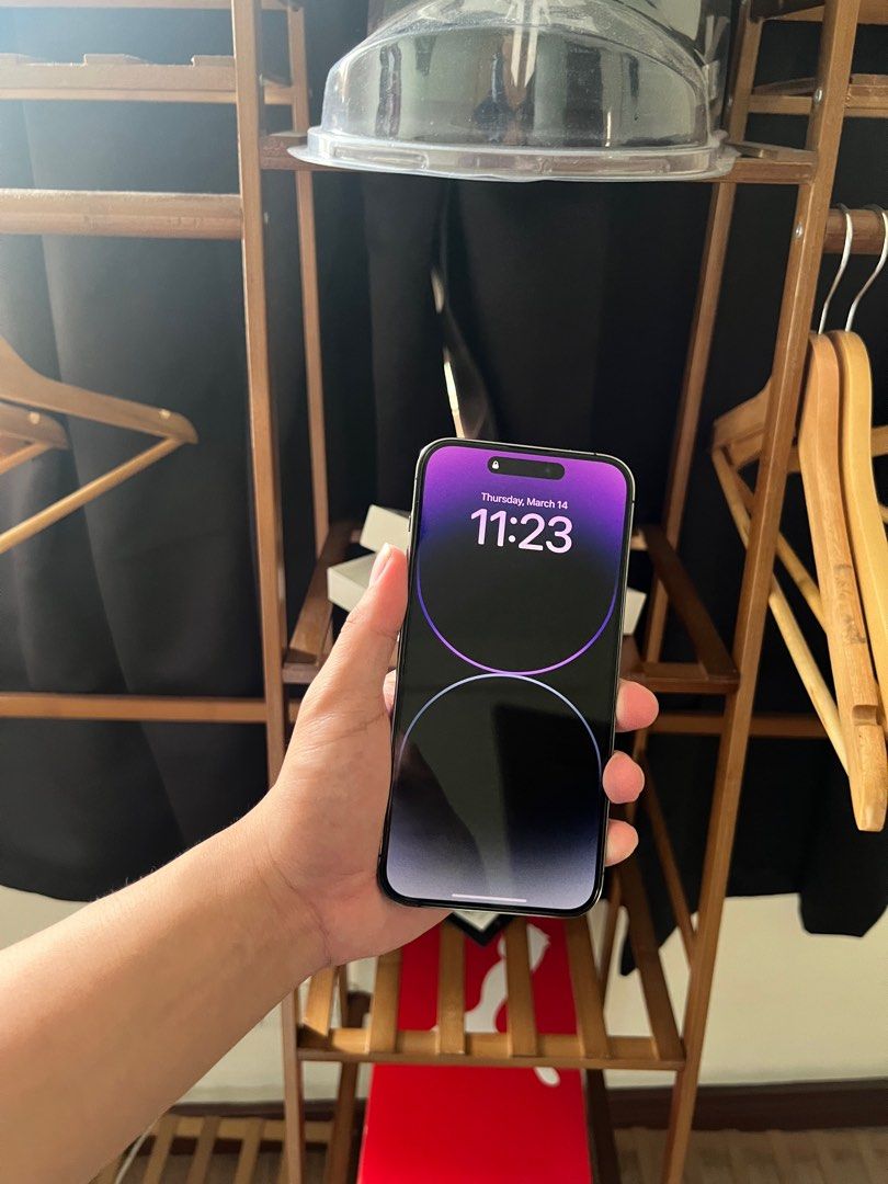 Iphone 14 pro max 256gb (Category: iPhone 14 Series) located in Quezon City. Submitted by tyler8. (Listing ID 1293110383, Image 3). Description: Iphone 14 pro max 256gb Smartlocked Open for swap to any ios device Details: Faceid & truetone working No icloud issue Inclusions: Type c, Box, case. For meetup: Around Marikina area, Gateway cubao. Other preferred meetups pag usapan nalang. .