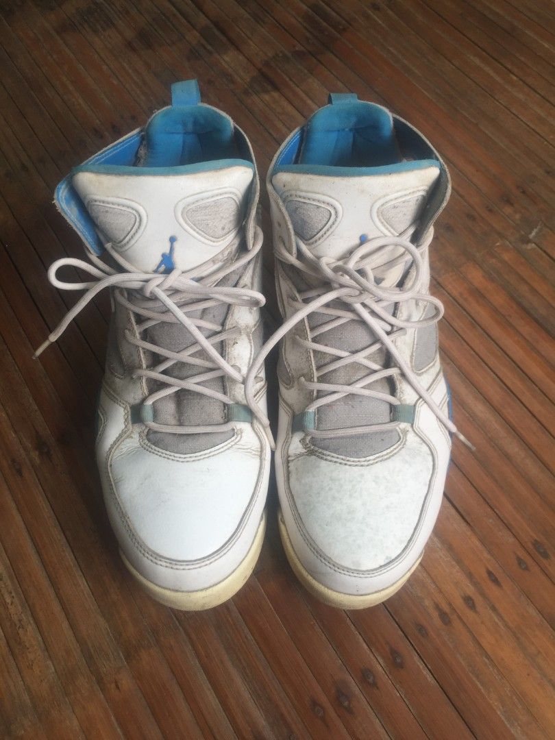 Jordan flight club 91 sky blue (Category: Casual Shoes) located in Legazpi City. Submitted by archive67 (Listing ID 1293155710, Image 3). Description: Jordan flight club 91 Vintage Authentic Size: 10.5 Issue nasa pics na tyka need Wash lang walang pupod sole Alam nyo bentahan nyan Negotiable sa sure buyer Location: Bicol, Legazpi.