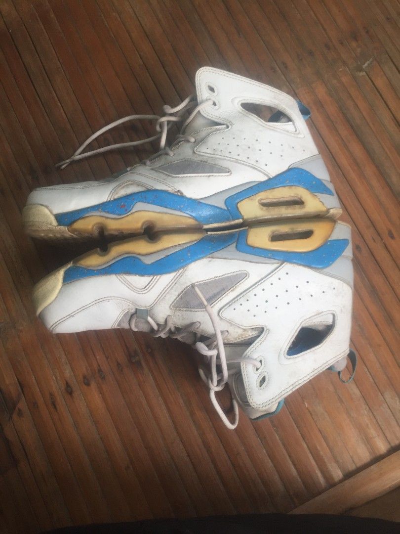 Jordan flight club 91 sky blue (Category: Casual Shoes) located in Legazpi City. Submitted by archive67 (Listing ID 1293155710, Image 2). Description: Jordan flight club 91 Vintage Authentic Size: 10.5 Issue nasa pics na tyka need Wash lang walang pupod sole Alam nyo bentahan nyan Negotiable sa sure buyer Location: Bicol, Legazpi.