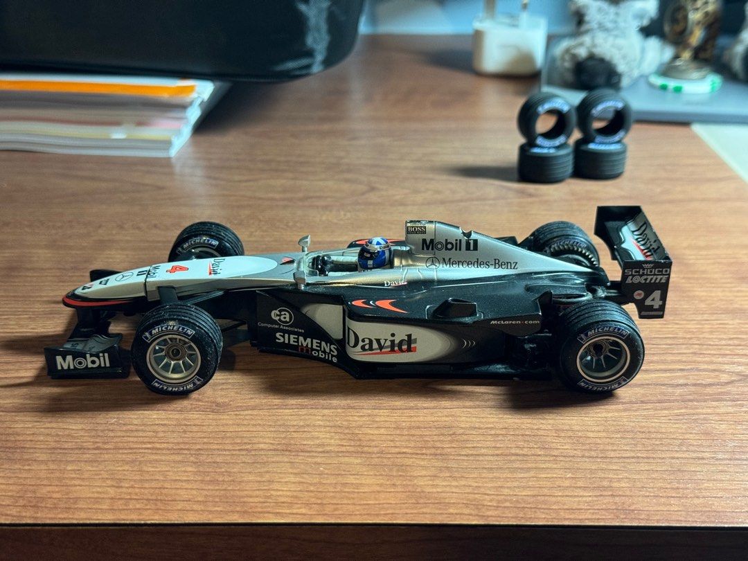 Kyosho Mini-Z F1 McLaren Mercedes MP4-16 (2001 spec) body set - EXCELLENT  CONDITION, 興趣及遊戲, 收藏品及紀念品, 明星周邊- Carousell