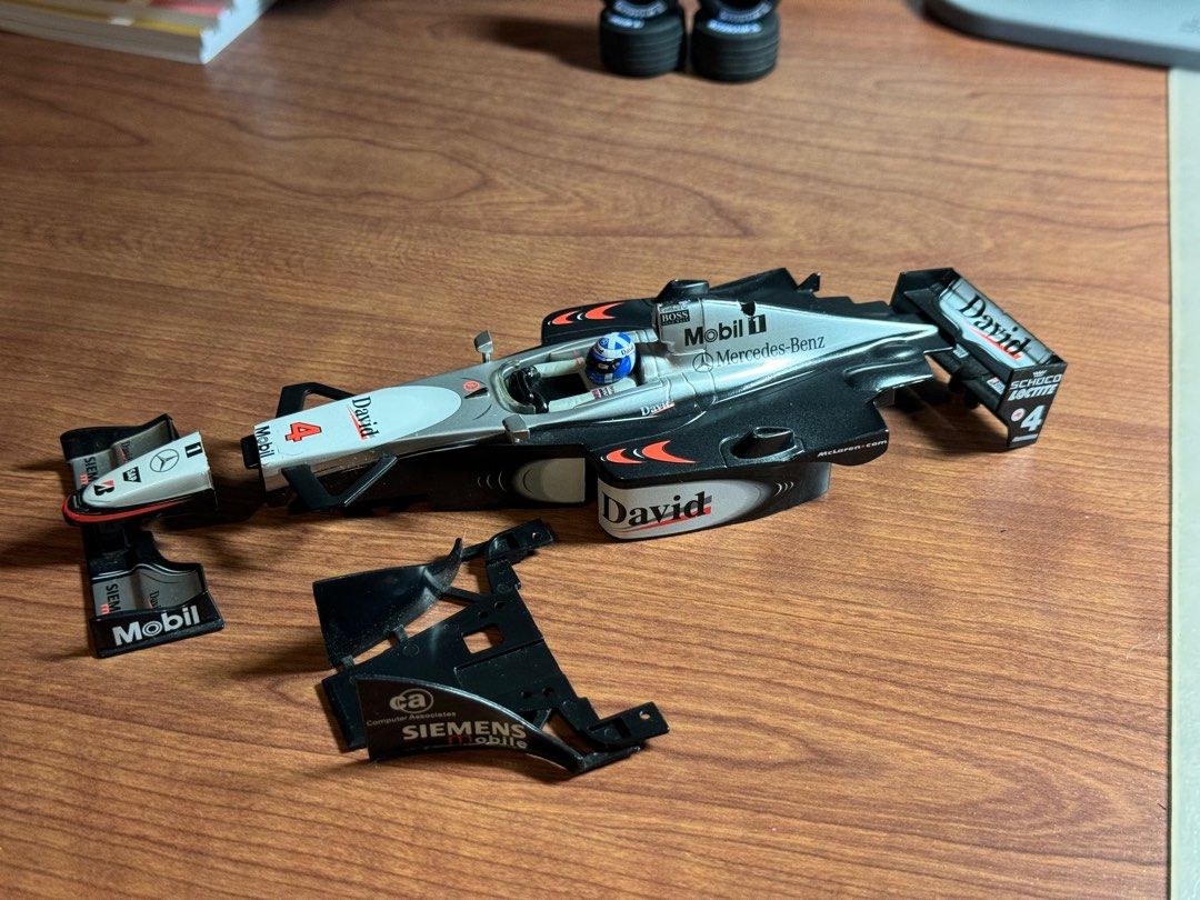 Kyosho Mini-Z F1 McLaren Mercedes MP4-16 (2001 spec) body set - EXCELLENT  CONDITION, 興趣及遊戲, 收藏品及紀念品, 明星周邊- Carousell