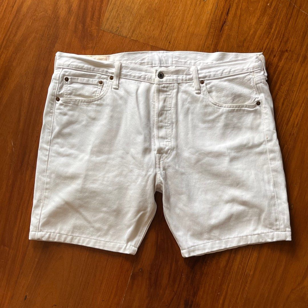 Levi's 501 Shorts (Category: Shorts) located in Muntinlupa City. Submitted by _sbstnm (Listing ID 1293044264, Image 1). Description: Levi's 501 button fly shorts in white denim. Tag size: 36 (altered to 38) Actual measurements (inches, laid flat) Waistline: 38 Length: 17 MOP: Gcash or BPI transfer only Shipping: Lalamove, GrabExpress, J&T Express parcel (fees to be shouldered by buyer) .