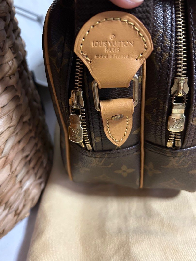 LV Reporter (Category: Luxury Bags & Wallets) located in Paranaque City. Submitted by jnetpreloveditems (Listing ID 1293076332, Image 3). Description: Original lv reporter Still in good condition .
